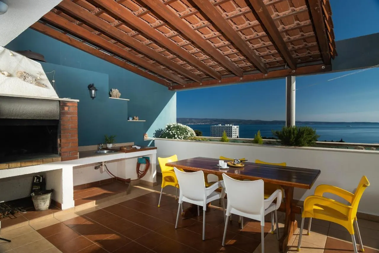 Apartment Horizon Split
