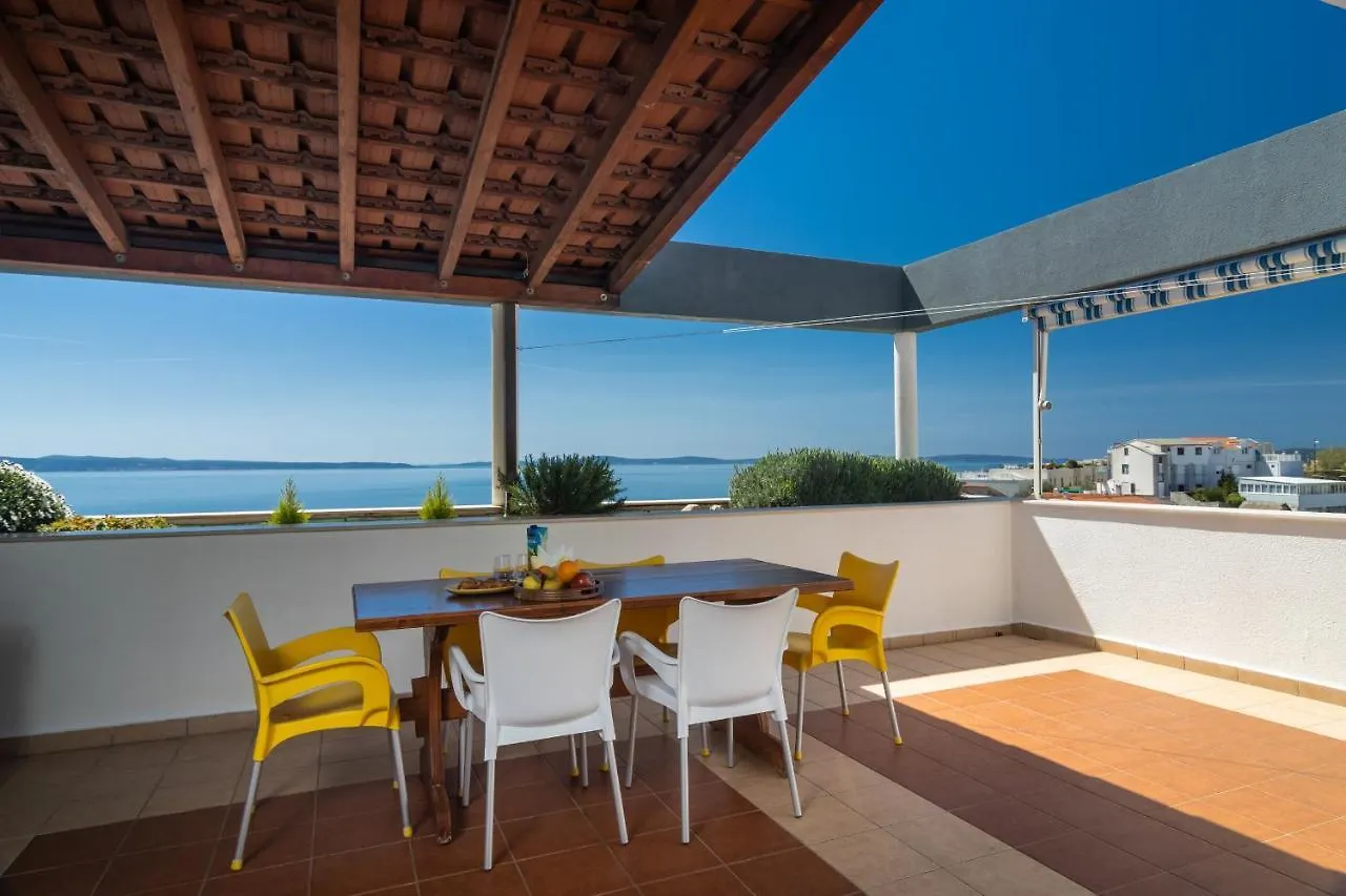 Apartment Horizon Split